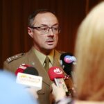 03.02.2020. Kielce. Starostwo Powiatowe. Rozpoczęcie kwalifikacji wojskowej. Na zdjęciu: ppłk Bogdan Kołkowski - Z-ca Szefa WSzW / Wiktor Taszłow / Radio Kielce