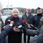 03.02.2020. Kielce. Przekazanie nowych radiowozów Komendzie Miejskiej Policji w Kielcach. Przemawia Krzysztof Lipiec - poseł / Wiktor Taszłow / Radio Kielce