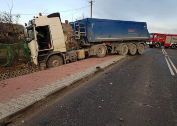 12.02.2020 Kolonia Wysoki Małe. Śmiertelny wypadek / KPP Staszów