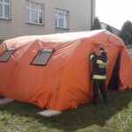 Pińczów. Polowa izba przyjęć przy szpitalu / Marta Gajda / Radio Kielce