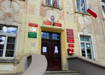 Brzeg. Urząd Miejski w Brzegu / Radio Opole