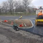 21.03.2020. Busko-Zdrój. Nowe miejsca postojowe przy Szpitalu Powiatowym w Busku-Zdroju / Szpital Powiatowy w Busku-Zdroju