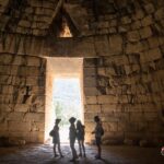 Busem na Bałkany / Katarzyna Kosowska i Wojciech Grabowski