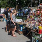 Busem na Bałkany / Katarzyna Kosowska i Wojciech Grabowski