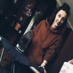 „Koroneczki" włączyły się w akcję #zostanwdomu. Na zdjęciu: Sandra Zimnicka / archiwum prywatne/Facebook