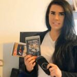 „Koroneczki" włączyły się w akcję #zostanwdomu. Na zdjęciu: Karolina Mochocka / archiwum prywatne/Facebook