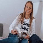 „Koroneczki" włączyły się w akcję #zostanwdomu. Na zdjęciu: Magda Więckowska / archiwum prywatne/Facebook