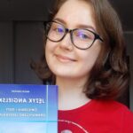 „Koroneczki" włączyły się w akcję #zostanwdomu. Na zdjęciu: Zofia Staszewska / archiwum prywatne/Facebook