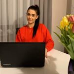 „Koroneczki" włączyły się w akcję #zostanwdomu. Na zdjęciu: Honorata Syncerz / archiwum prywatne/Facebook