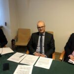 02.03.2020 Sandomierz. Na zdjęciu (od lewej): burmistrz Marcin Marzec, wiceburmistrz Paweł Niedźwiedź i Zygmunt Chara - przewodniczący rady nadzorczej Przedsiębiorstwa Energetyki Cieplnej w Sandomierzu / Grażyna Szlęzak-Wójcik / Radio Kielce