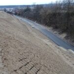 10.03.2020. Ćmielów. Skarpa przy ulicy Opatowskiej / Emilia Sitarska / Radio Kielce