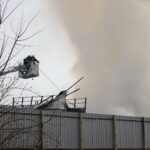 26.03.2020. Denkówek. Pożar hali zakładu meblowego / Emilia Sitarska / Radio Kielce