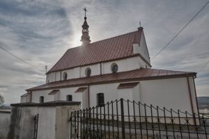 Kościół w Odrowążu do remontu