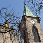 28.03.2020. Końskie. Zegar na wieży kolegiaty pw. Świętego Mikołaja / Magdalena Galas-Klusek / Radio Kielce