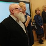 04.03.2020. Suchedniów. Wizyta profesora Jerzego Bralczyka w Szkole Podstawowej nr 3 / Anna Głąb / Radio Kielce