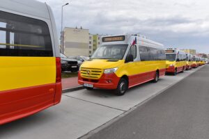 Autobus do Sielpi wybiera coraz więcej plażowiczów