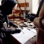 08.03.2020. Maleniec. Ekipa filmowców TVP Historia w zabytkowym zakładzie / Magdalena Galas-Klusek / Radio Kielce