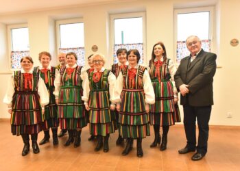 08.03.2020. Kornica. Dzień Kobiet w Wiejskim Domu Kultury w Kornicy. Zespół Ludowy „Korniczanka” / Magda Galas-Klusek / Radio Kielce