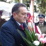 01.03.2020. Włoszczowa. Odsłonięcie tablicy pamiątkowej poświęconej mieszkańcom poległym w walkach o niepodległość oraz pomordowanym i więzionym w okresie stalinowskiego terroru w latach 1945-1956. Na zdjęciu: Mirosław Gębski, starosta kielecki / Ewa Pociejowska-Gawęda / Radio Kielce