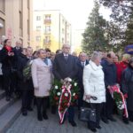 01.03.2020. Włoszczowa. Odsłonięcie tablicy pamiątkowej poświęconej mieszkańcom poległym w walkach o niepodległość oraz pomordowanym i więzionym w okresie stalinowskiego terroru w latach 1945-1956 / Ewa Pociejowska-Gawęda / Radio Kielce