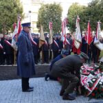 01.03.2020. Włoszczowa. Odsłonięcie tablicy pamiątkowej poświęconej mieszkańcom poległym w walkach o niepodległość oraz pomordowanym i więzionym w okresie stalinowskiego terroru w latach 1945-1956 / Ewa Pociejowska-Gawęda / Radio Kielce