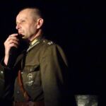 01.03.2020. Dobromierz. Uroczystości z okazji Narodowego Dnia Pamięci Żołnierzy Wyklętych. Na zdjęciu: Dionizy Krawczyński, prezes Stowarzyszenia Rekonstrukcji Historycznych „Jodła”, współorganizator biegu / Ewa Pociejowska-Gawęda / Radio Kielce