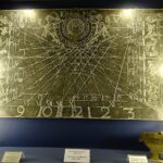 28.03.2020. Jędrzejów. Zegary w Muzeum im. Przypkowskich. Na zdjęciu: Zegar pionowy, wielokrotny, duński z 1637 roku / Ewa Pociejowska-Gawęda / Radio Kielce