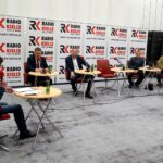 01.03.2020 Kielce. Studio Polityczne Radia Kielce. Na zdjęciu (od lewej): Michał Kita - Radio Kielce, Jarosław Karyś – PiS, Eligiusz Mich – PO, Wojciech Zapała – Konfederacja i Jacek Skórski – Nowa Lewica / Karol Żak / Radio Kielce