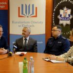 02.03.2020. Kielce. Inauguracja konkursu filmowego „Kultura na drodze”. Na zdjęciu (od lewej): Dariusz Kozak - dyrektor PGE Energia Ciepła Oddział Elektrociepłownia w Kielcach, Kazimierz Mądzik - świętokrzyski kurator oświaty, nadkom. Tomasz Janik - naczelnik Wydziału Ruchu Drogowego Komendy Wojewódzkiej Policji w Kielcach i Ewa Łukomska - rzecznik wojewody świętokrzyskiego / Piotr Kwaśniewski / Radio Kielce