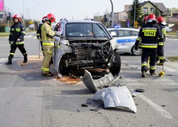 26.03.2020. Kielce. Kolizja na skrzyżowaniu ulic Warszawskiej i Orkana / Piotr Kwaśniewski / Radio Kielce