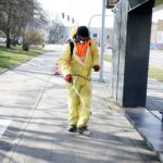 27.03.2020. Kielce. Mycie przystanków / Piotr Kwaśniewski / Radio Kielce