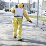 27.03.2020. Kielce. Mycie przystanków / Piotr Kwaśniewski / Radio Kielce