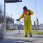 27.03.2020. Kielce. Mycie przystanków / Piotr Kwaśniewski / Radio Kielce