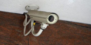 Na uczelniach warto wzmocnić straż akademicką i wprowadzić monitoring