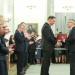 04.03.2020. Warszawa. Prezydent RP Andrzej Duda wręcza nominację profesorską Arturowi Maciągowi, prorektorowi Politechniki Świętokrzyskiej / Igor Smirnow / KPRP