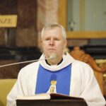 25.03.2020. Święty Krzyż. Msza święta w intencji Ojczyzny, mieszkańców oraz o ustanie pandemii. Na zdjęciu: ojciec Marian Puchała - superior klasztoru / Jarosław Kubalski / Radio Kielce