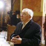 25.03.2020. Święty Krzyż. Msza święta w intencji Ojczyzny, mieszkańców oraz o ustanie pandemii. Na zdjęciu: poseł Krzysztof Lipiec - lider świętokrzyskich struktur PiS / Jarosław Kubalski / Radio Kielce