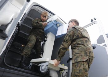 18.03.2020. Starachowice. Kolejny sprzęt trafił do starachowickiego szpitala / Jarosław Kubalski / Radio Kielce