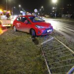 02.03.2020 Kielce. Kursantka nauki jazdy wjechała w barierki / Jarosław Kubalski / Radio Kielce