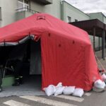 13.03.2020 Sandomierz. Namiot pneumatyczny przy szpitalu / Grażyna Szlęzak-Wójcik / Radio Kielce