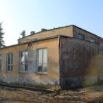 09.03.2020. Gorysławice. Dawny biurowiec Spółdzielni Usług Rolniczych / Marta Gajda / Radio Kielce