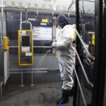 18.03.2020 Kielce. MPK. Czyszczenie i dezynfekcja autobusów / Jarosław Kubalski / Radio Kielce