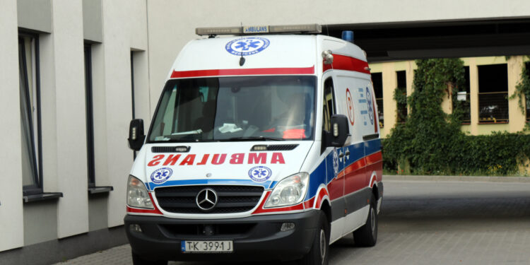 karetka, pogotowie ratunkowe, ambulans / Patryk Cudzik / Radio Kielce