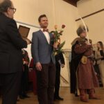07.03.2020. Sandomierz. Gala Sandomierzanin 2019 roku. Na zdjęciu (od lewej): Marek Rożek - prezes Klubu Miłośników Sandomierza, Bartłomiej Łatka - Nadzieja Sandomierza, Karol Bury - kasztelan Chorągwi Rycerstwa Ziemi Sandomierskiej / Grażyna Szlęzak-Wójcik / Radio Kielce