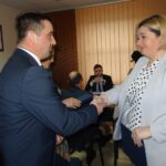 02.03.2020. Bałtów. Bałtów. Pierwsza sesja rady gminy po przedterminowych wyborach do Rady Gminy w Bałtowie. Na zdjęciu (od lewej): Hubert Żądło - wójt gminy Bałtów i Małgorzata Kot - radna / Emilia Sitarska / Radio Kielce