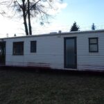 Oficjałów. Świetlica dla kół gospodyń wiejskich i zgromadzeń sołeckich / Emilia Sitarska / Radio Kielce