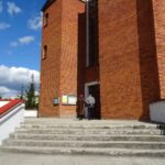 22.03.2020 Ostrowiec Świętokrzyski. Msza w parafii pw. św. Kazimierza Królewicza na Pułankach / Emilia Sitarska / Radio Kielce