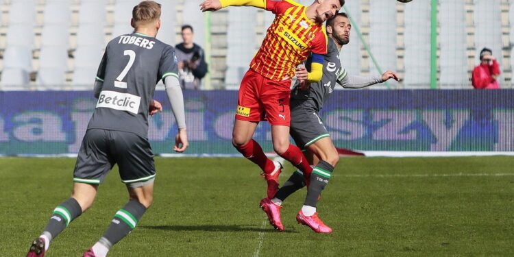 01.03.2020 Kielce. Mecz Korona Kielce - Lecha Gdańsk. Adnan Kovacević / Wiktor Taszłow / Radio Kielce