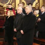 01.03.2020. Kielce. Msza Święta w intencji Żołnierzy Wyklętych. Na zdjęciu (od lewej): Anna Krupka - wicemister sportu, Rafał Nowak - wicewojewoda świętokrzyski, Zbigniew Koniusz - wojewoda świętokrzyski / Wiktor Taszłow / Radio Kielce