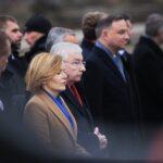 04.03.2020. Końskie. Dworzec kolejowy. Wizyta prezydenta RP Andrzeja Dudy. Na zdjęciu: poseł Anna Krupka - wiceminister sportu, poseł Krzysztof Lipiec, Andrzej duda - prezydent RP / Wiktor Taszłow / Radio Kielce